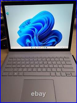 Microsoft Surface Book i5-6300U @ 2.4GHz / 8GB RAM / 128GB SSD / Win 11 Pro