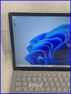 Microsoft Surface Laptop 2nd Gen. 13.5 (256GB, Intel Core i5, 8GB) Platinum