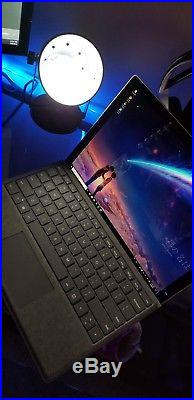 Microsoft Surface Pro 2017 128GB storage / 4GB RAM / Type Cover & Mouse included