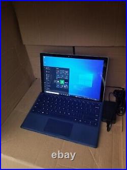 Microsoft Surface Pro 4 1724 Core i5-6300u 2.40GHz 8GB DDR3 256GB SSD WIN 10 PRO