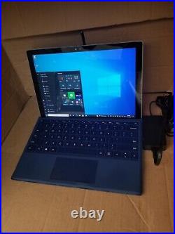 Microsoft Surface Pro 4 1724 Core i5-6300u 2.40GHz 8GB DDR3 256GB SSD WIN 10 PRO