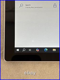 Microsoft Surface Pro 7, 12.3 (256GB, Intel i5, 16GB Ram) Silver LCD Spots