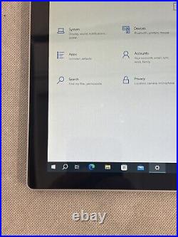 Microsoft Surface Pro 7 12.3 (256GB SSD, Intel Core i5-10th, 8GB) LCD Spots