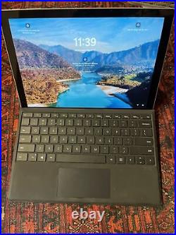 Microsoft Surface Pro 7 Plus 12.3 Silver 2.4GHz i5-1135G7 8GB 128GB With Keyboard