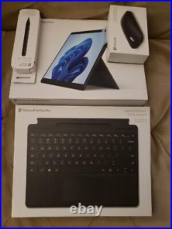 Microsoft Surface Pro 8 13 Touch 256GB SSD, Intel Core i5 11th Gen, 4.20 GHz